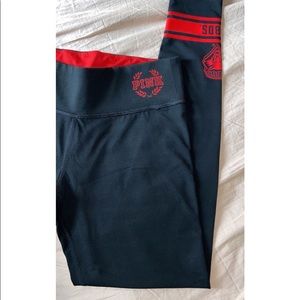 Victoria’s Secret PINK Leggings (UNM)